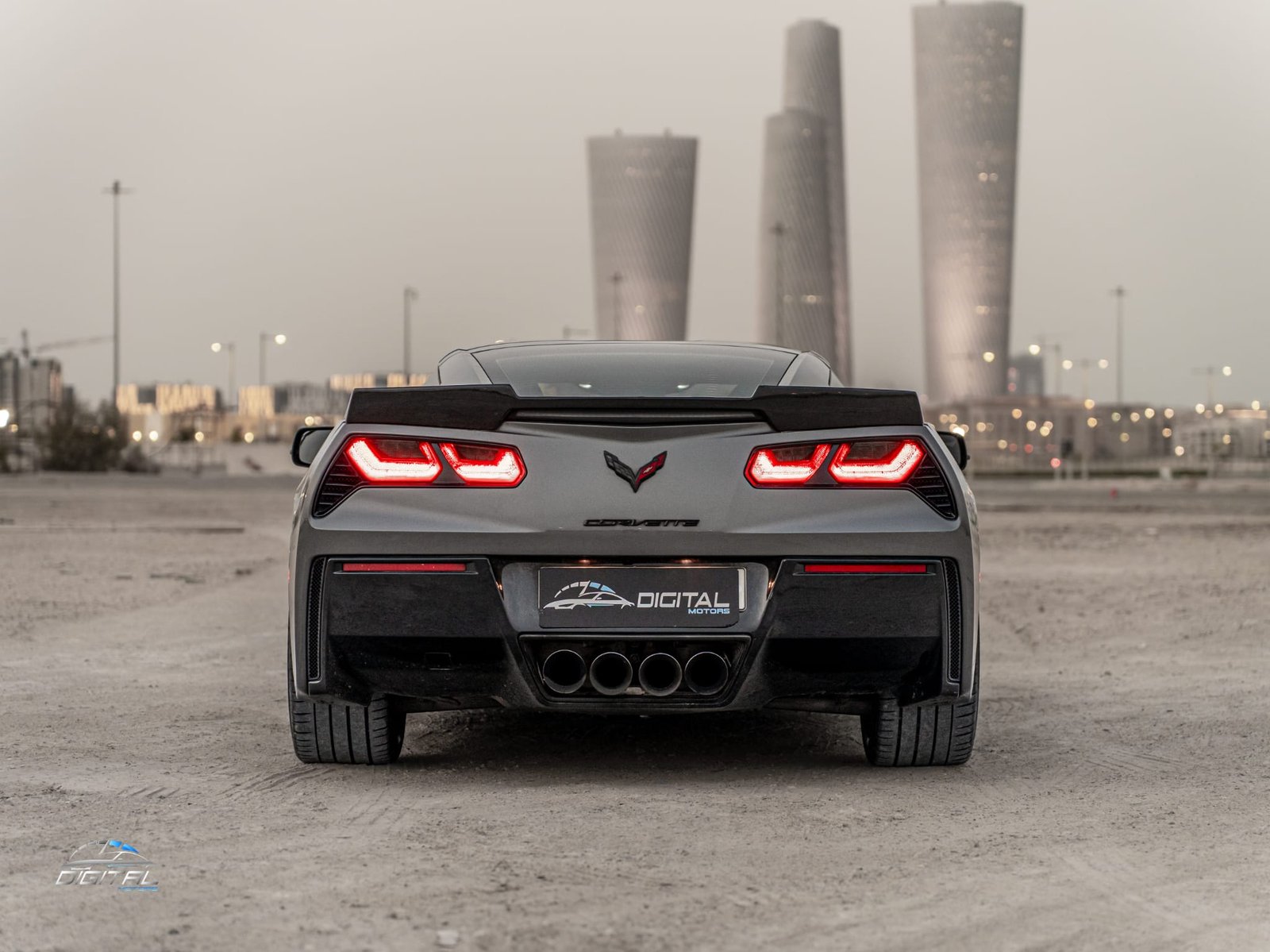 
								Chevrolet Corvette full									