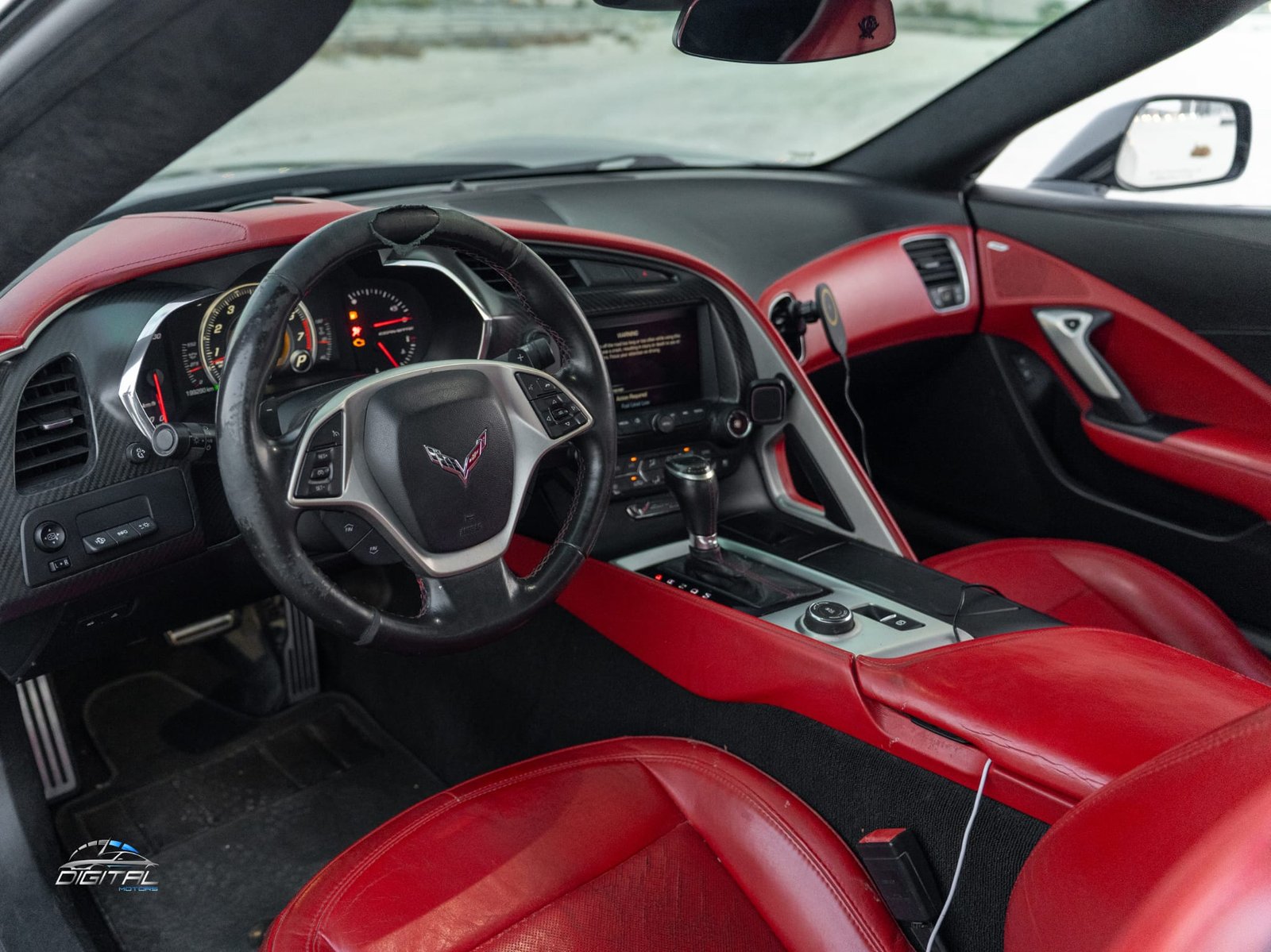 
								Chevrolet Corvette full									