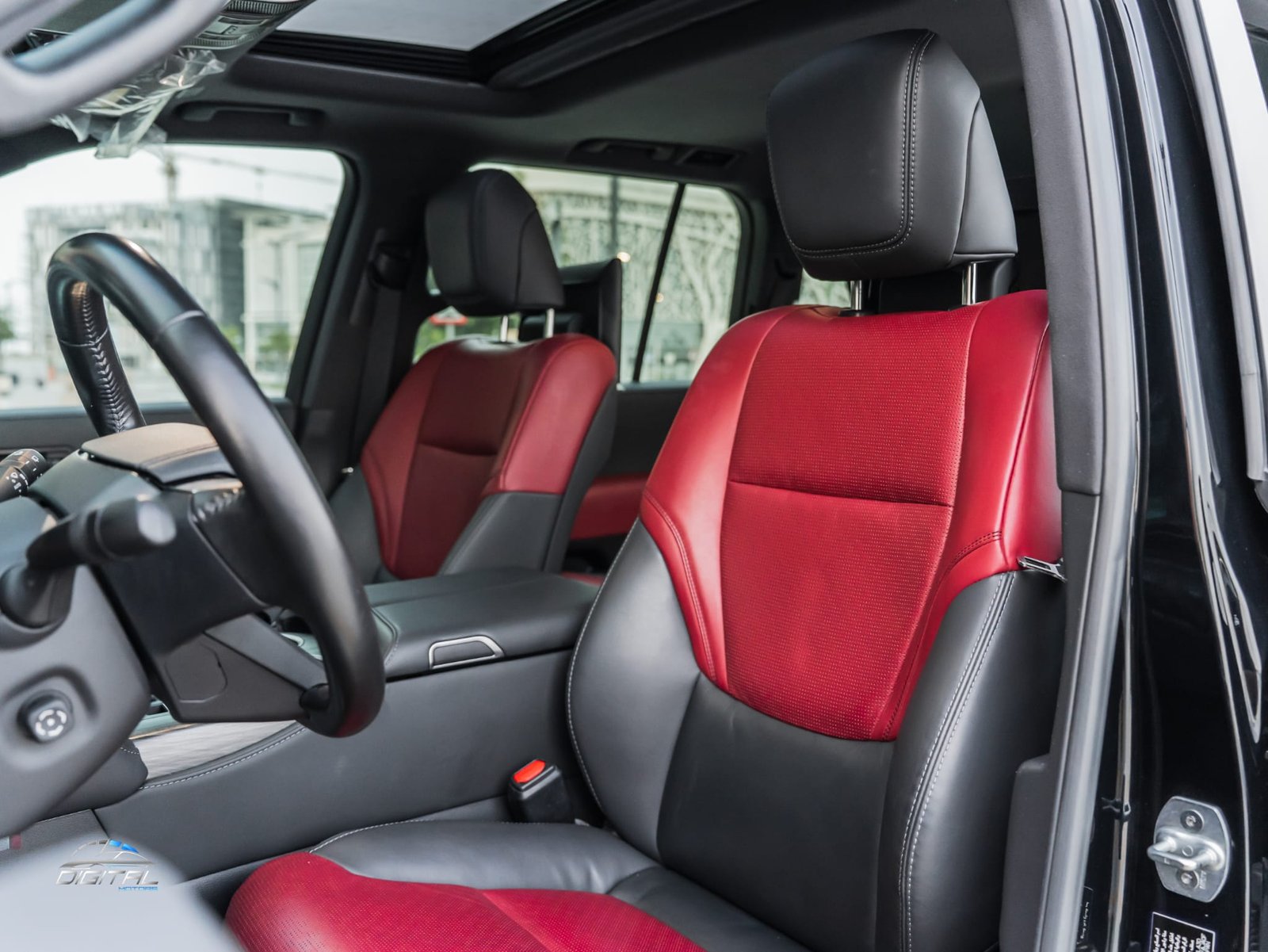 
								Toyota Land Cruiser VXR full									