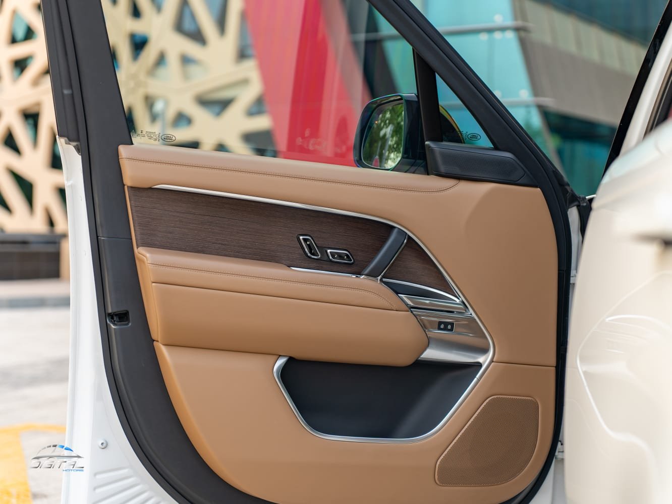 
								Land Rover Range Rover Vogue HSE full									