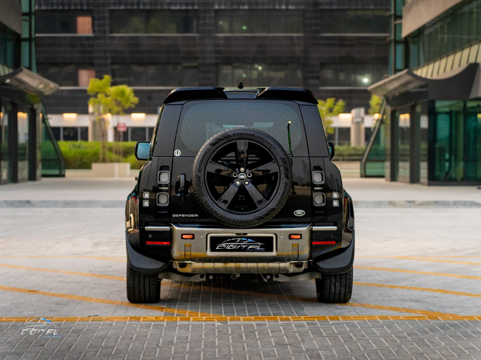 
								Land Rover Defender 110 X full									