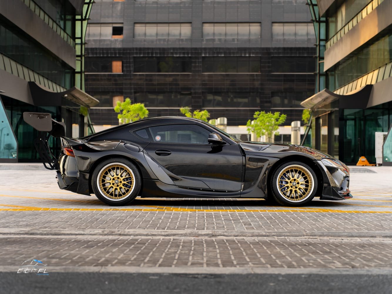 
								Toyota Supra GR full									