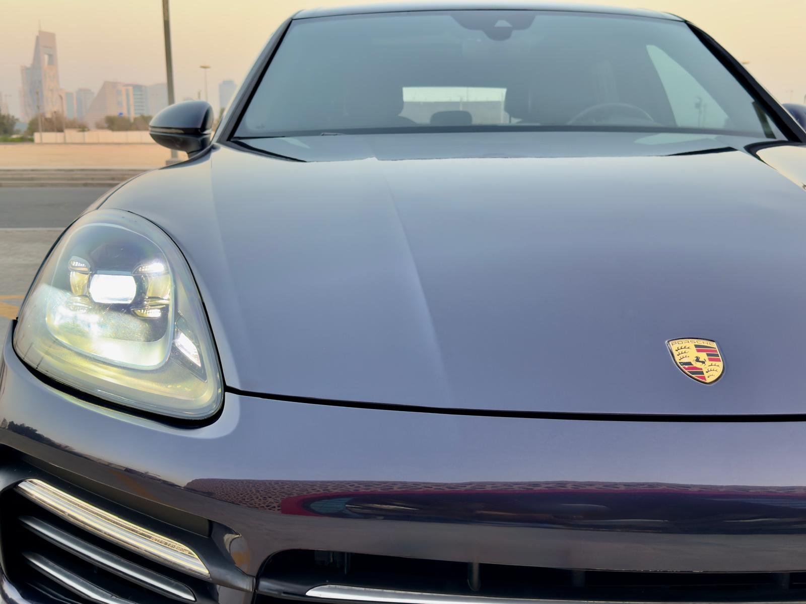 
								Porsche Cayenne full									