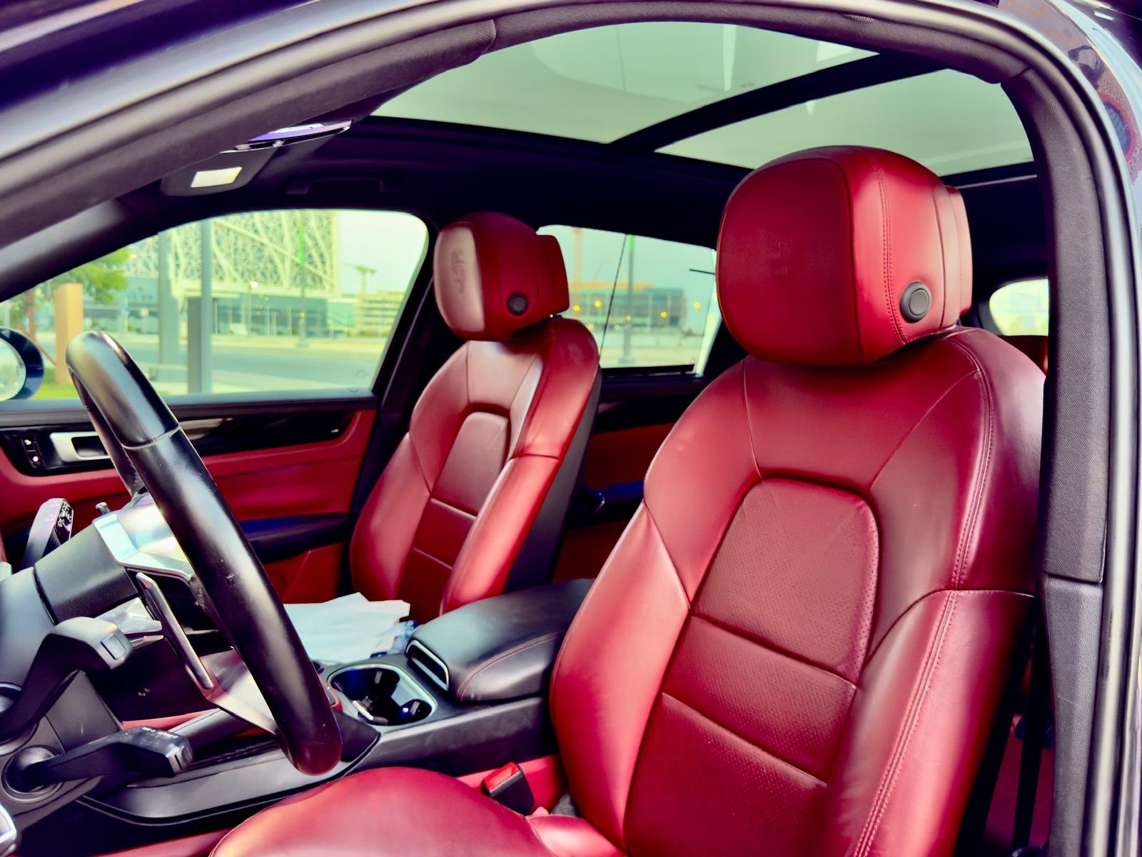 
								Porsche Cayenne full									