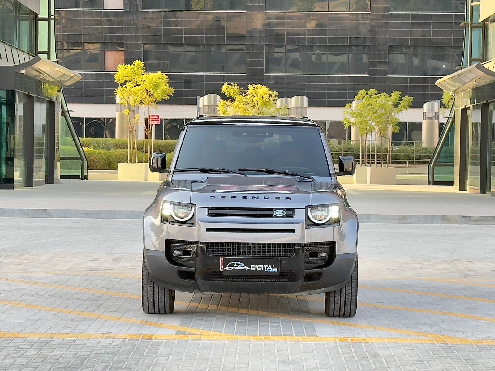 
								Land Rover Defender 110 S full									