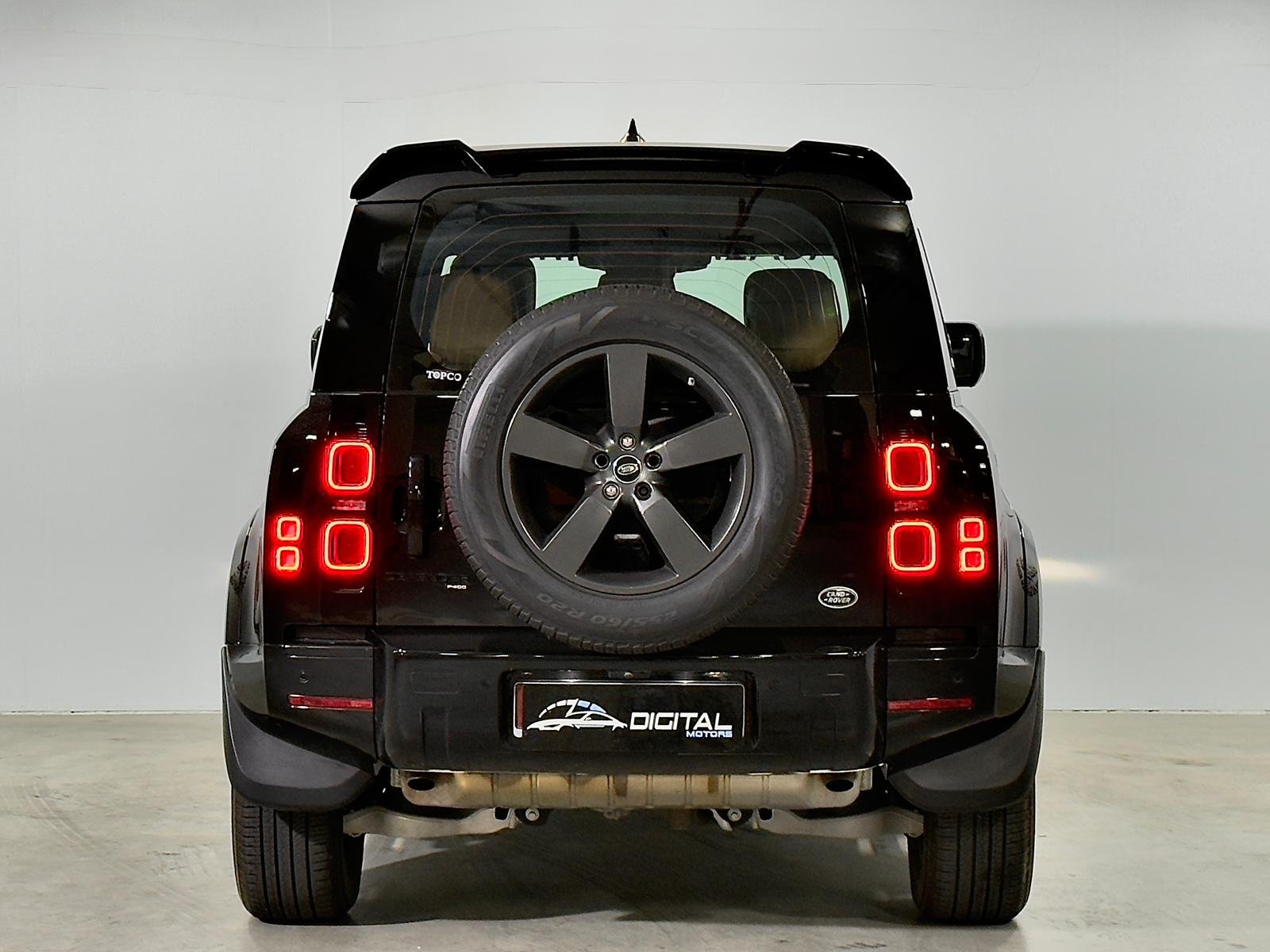 
								Land Rover Defender 110 HSE full									