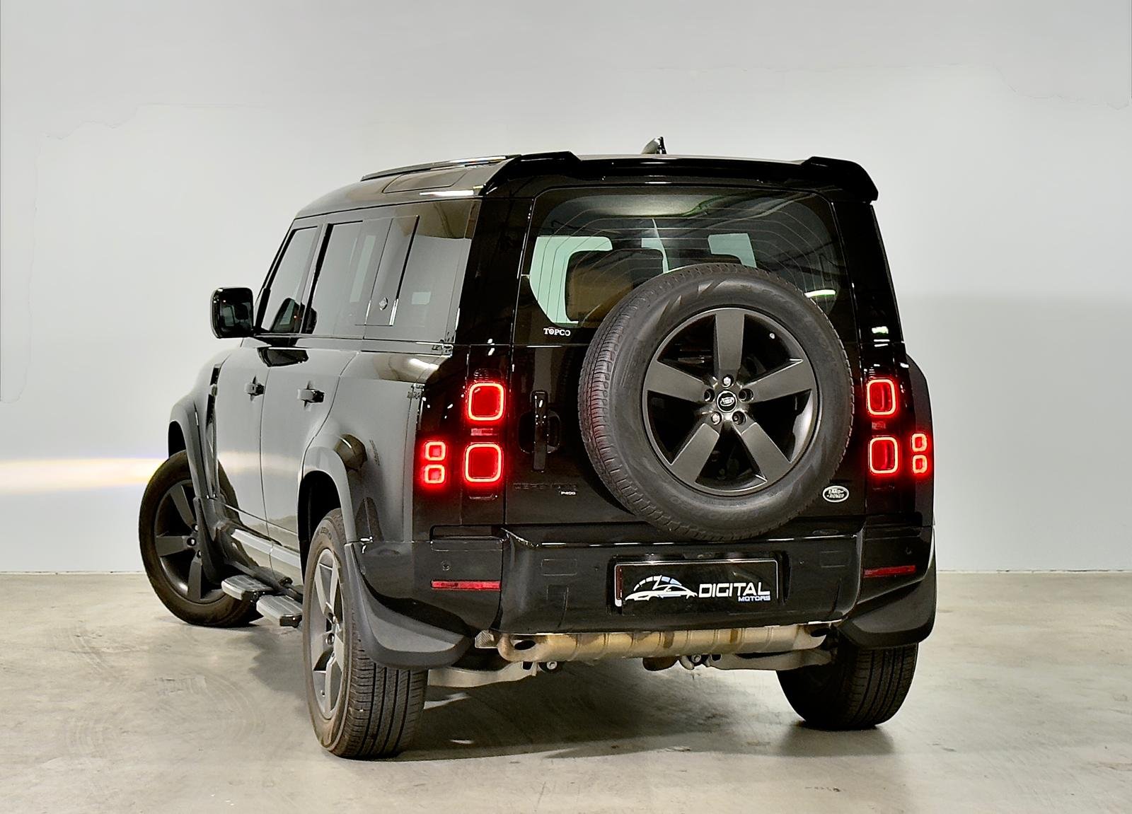 
								Land Rover Defender 110 HSE full									