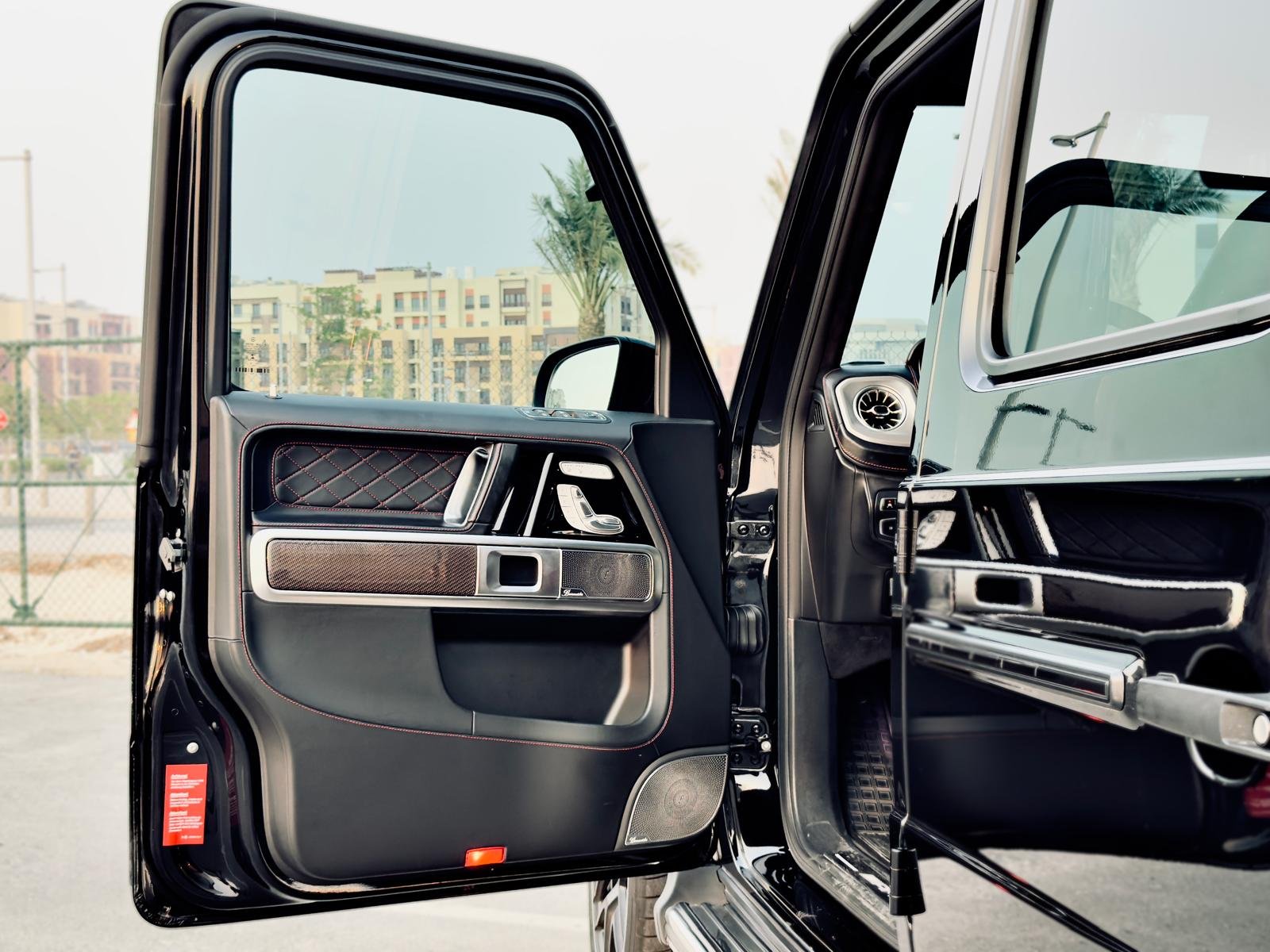 
								Mercedes-Benz G-Class 63 full									