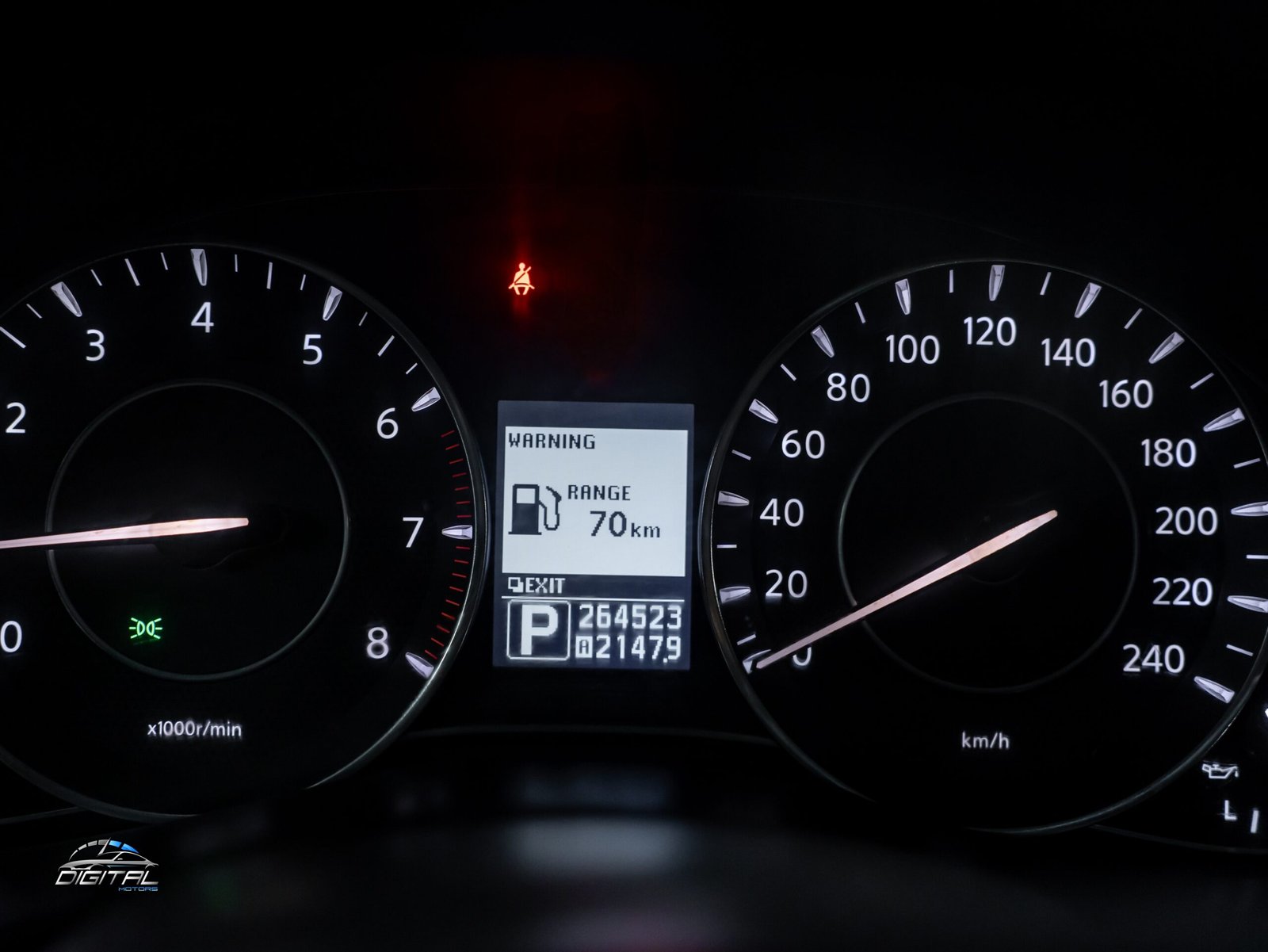 
								Nissan Patrol SE full									