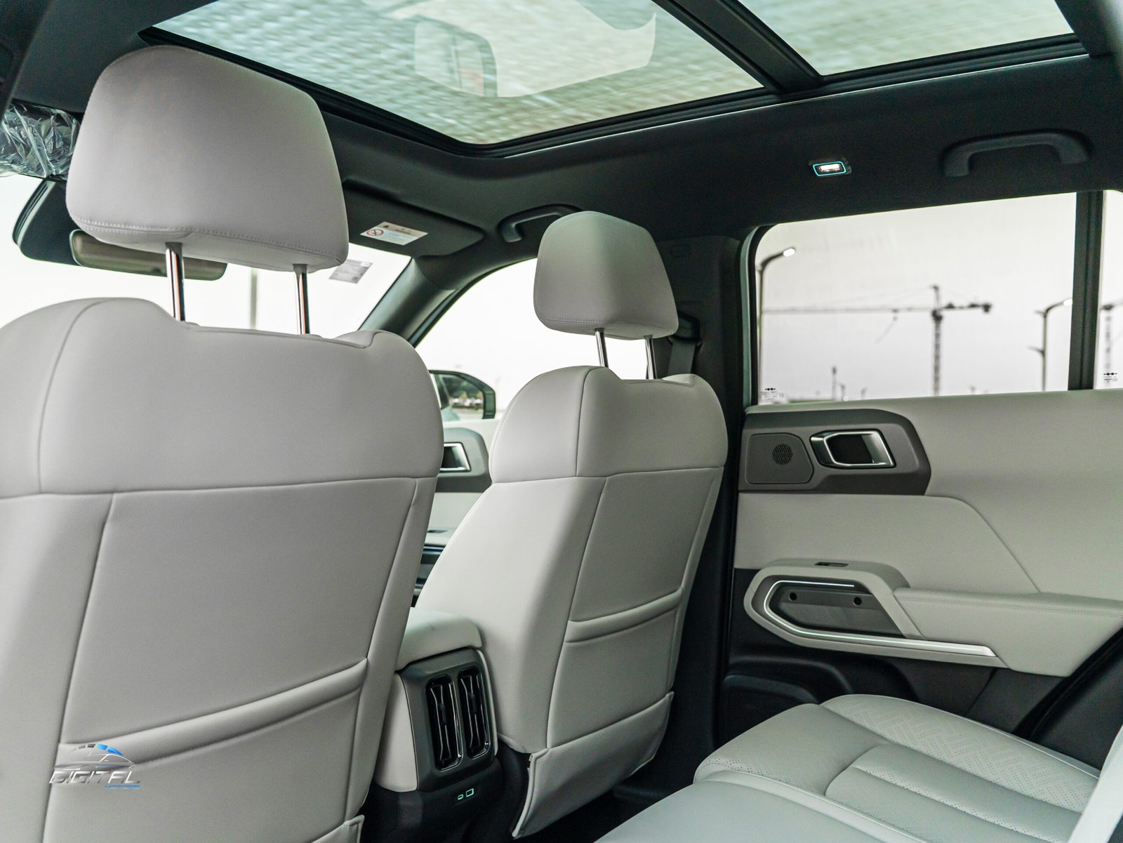 
								BYD Leopard 3 Titanium full									