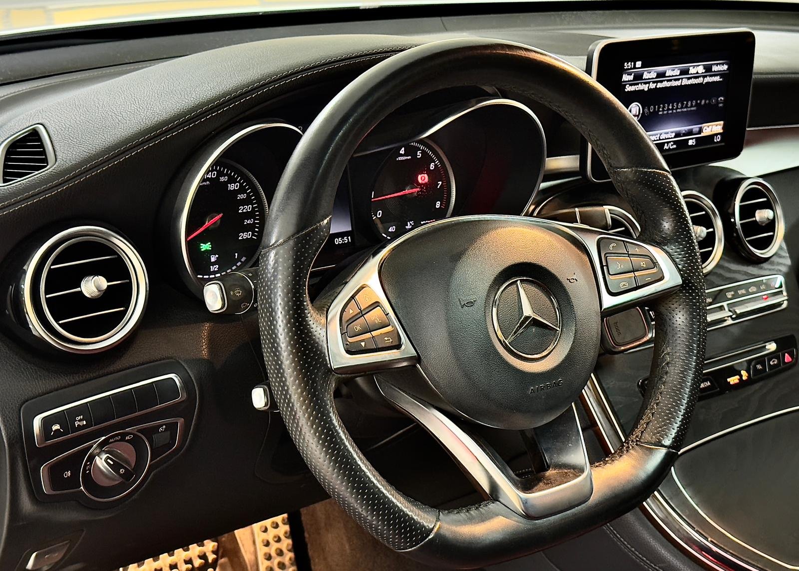 
								Mercedes-Benz GLC 250 full									