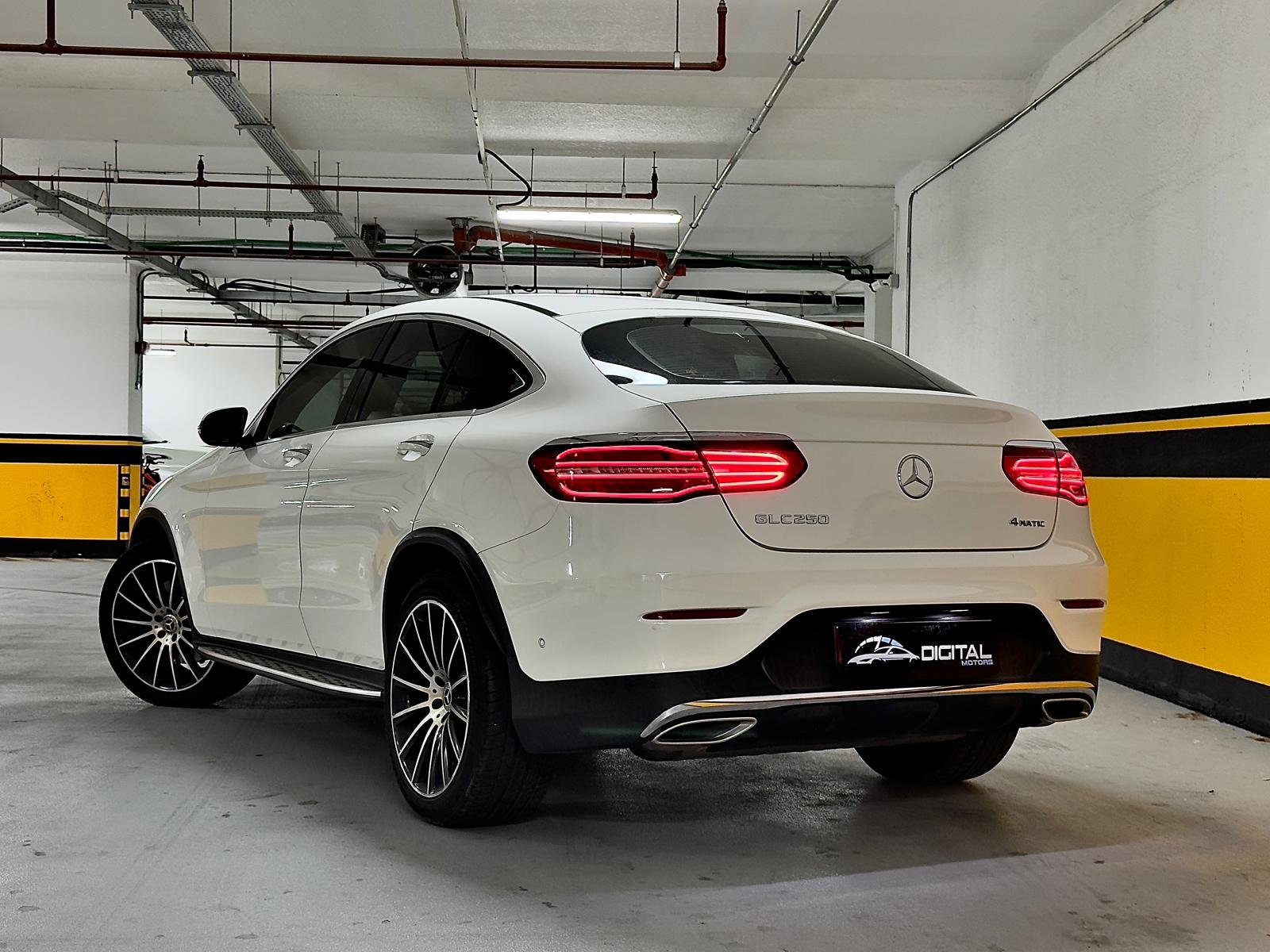 
								Mercedes-Benz GLC 250 full									