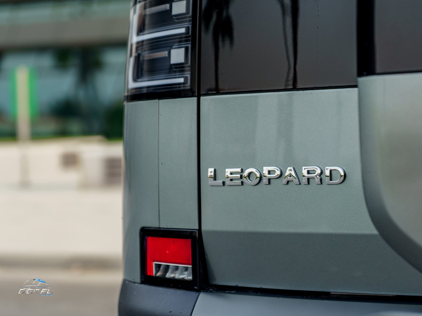 
								BYD Leopard 7 Titanium 7 full									