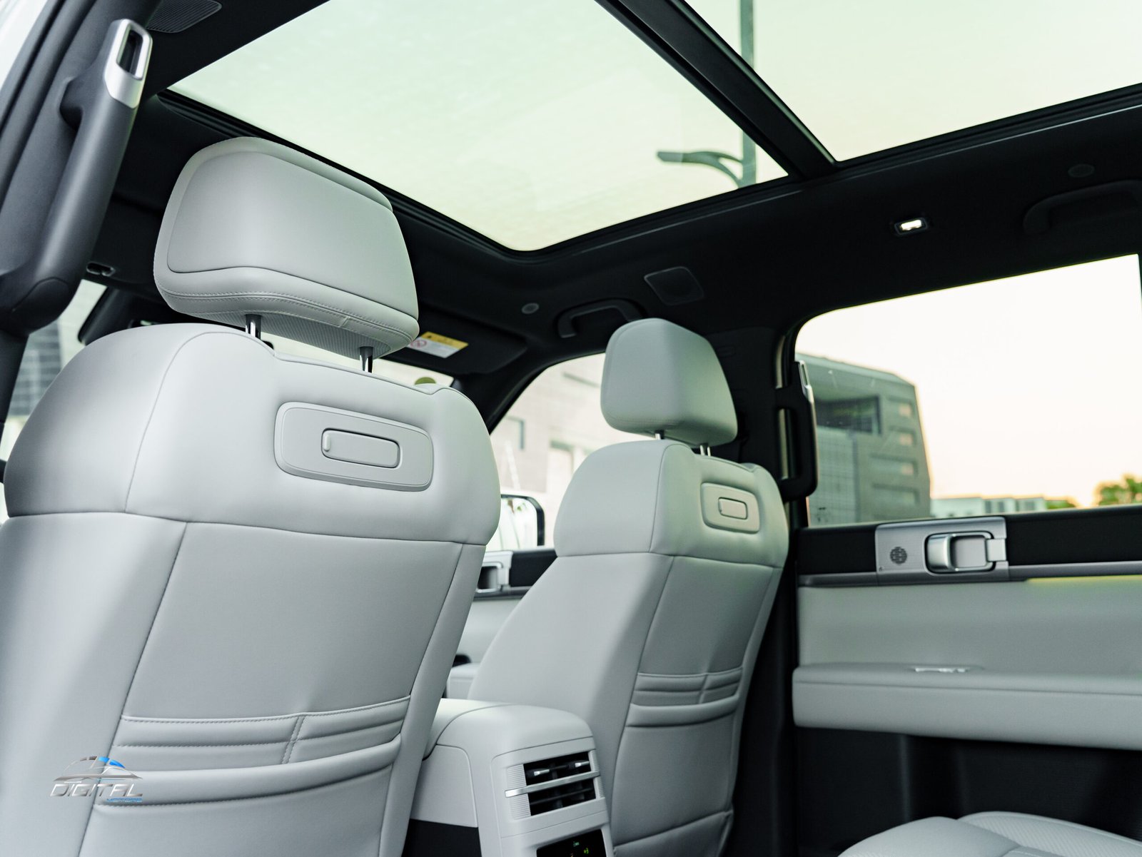 
								BYD Leopard 7 Titanium 7 full									