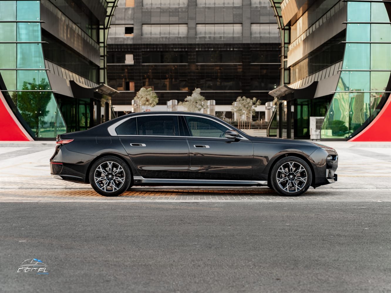 
								BMW 7-Series 735i full									