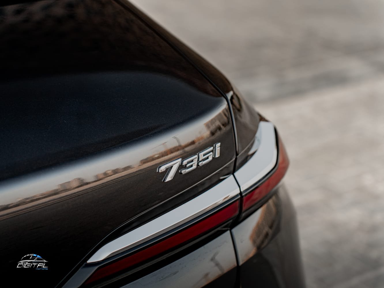 
								BMW 7-Series 735i full									