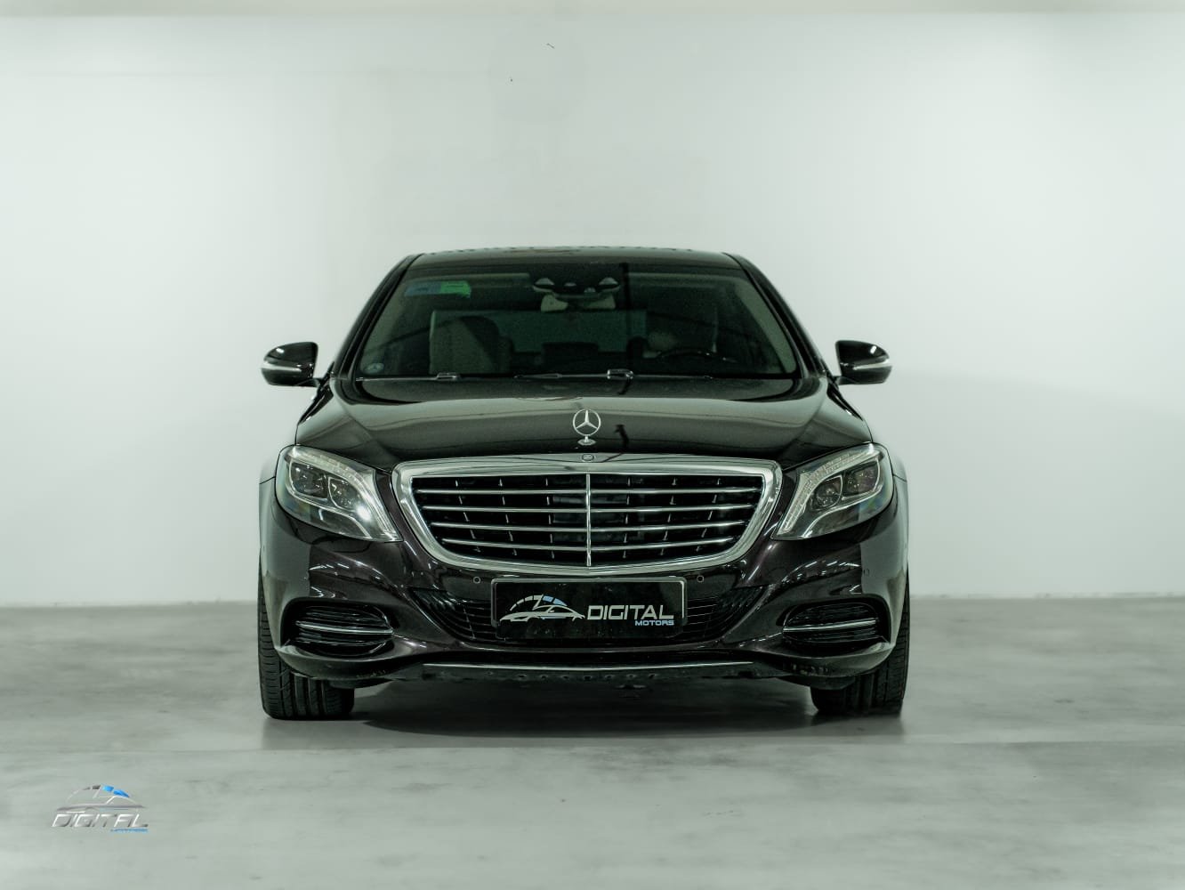 
								Mercedes Benz S-Class 400 full									