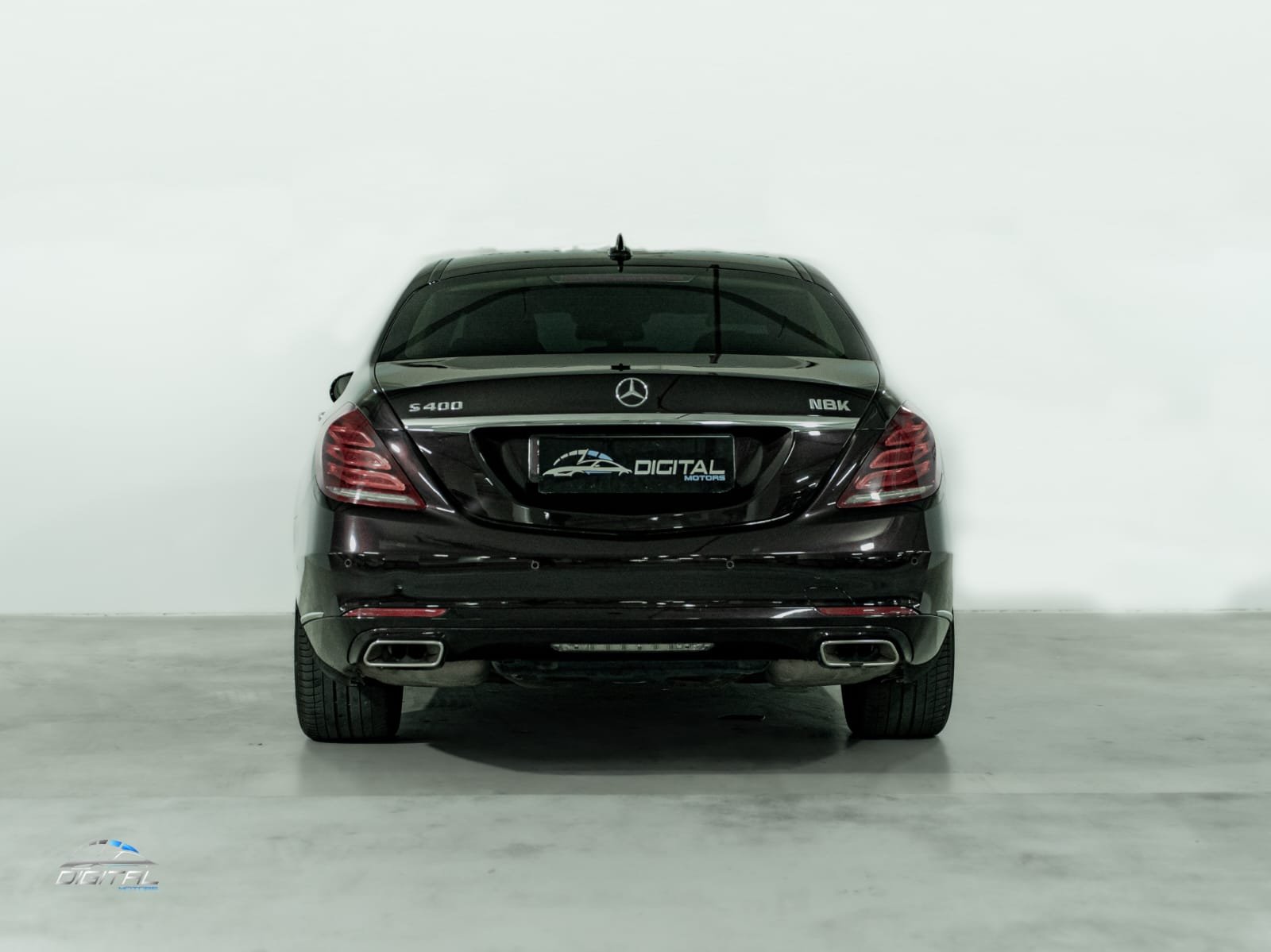 
								Mercedes Benz S-Class 400 full									