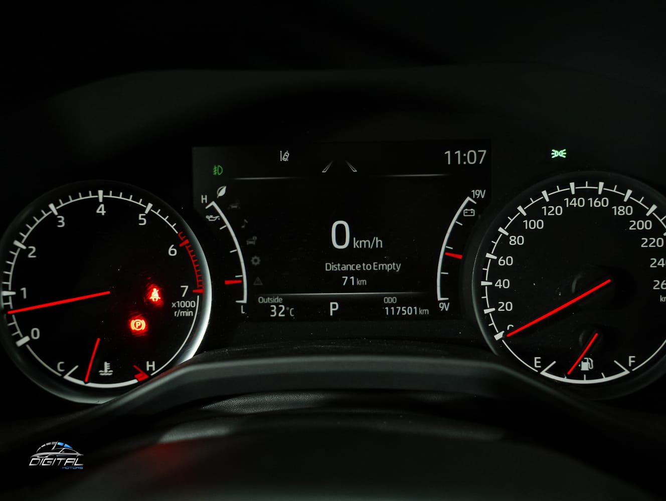 
								Toyota Land Cruiser GR Sport Twin Turbo full									