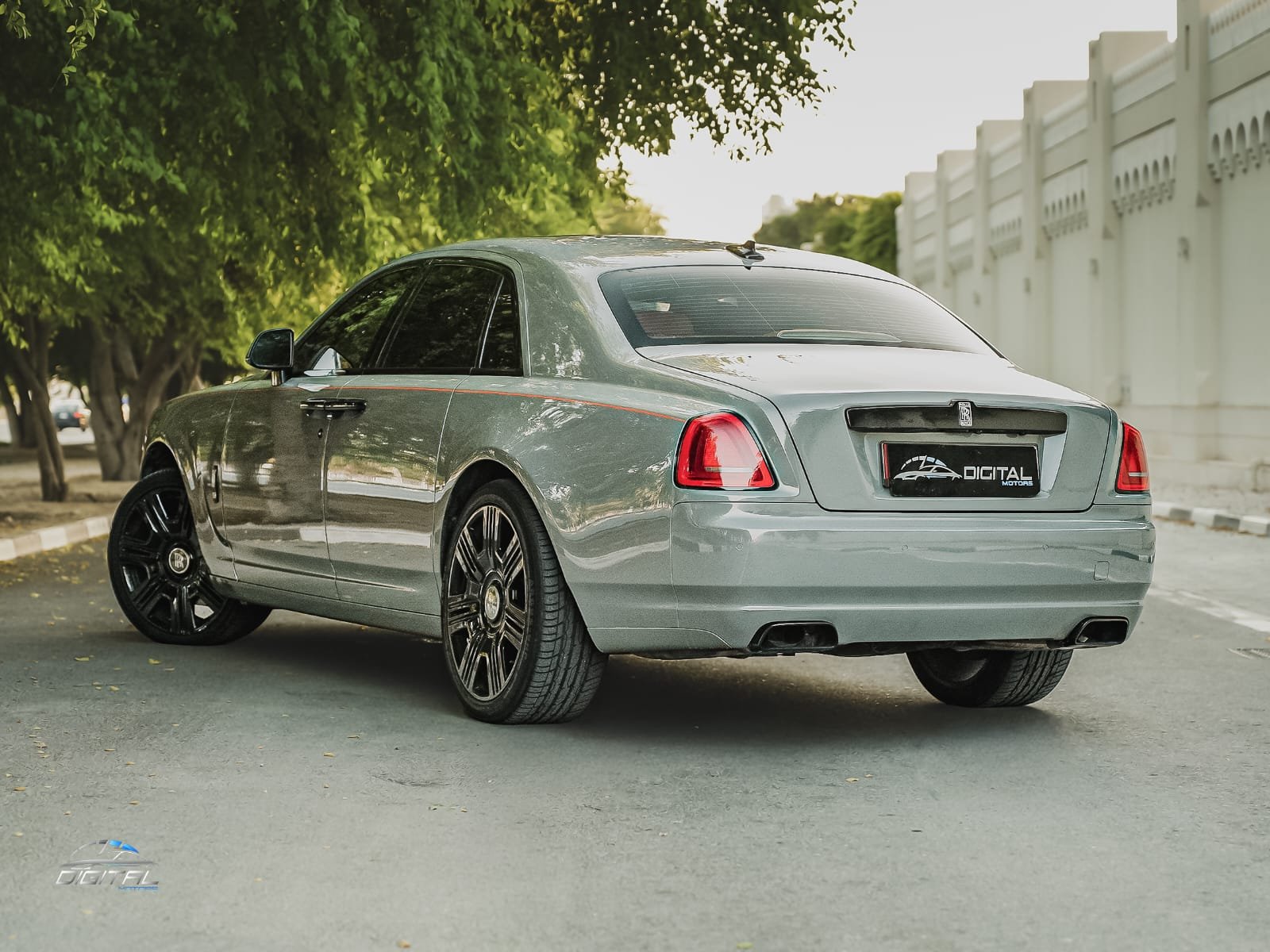 
								Rolls-Royce Ghost full									