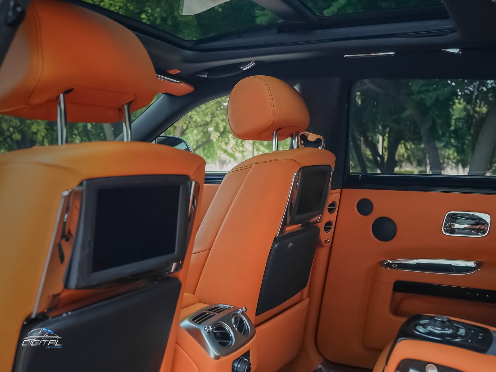 
								Rolls-Royce Ghost full									