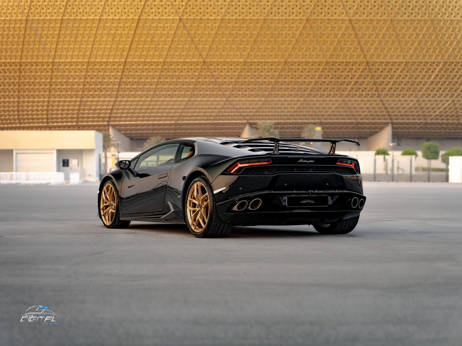 
								Lamborghini Huracan full									