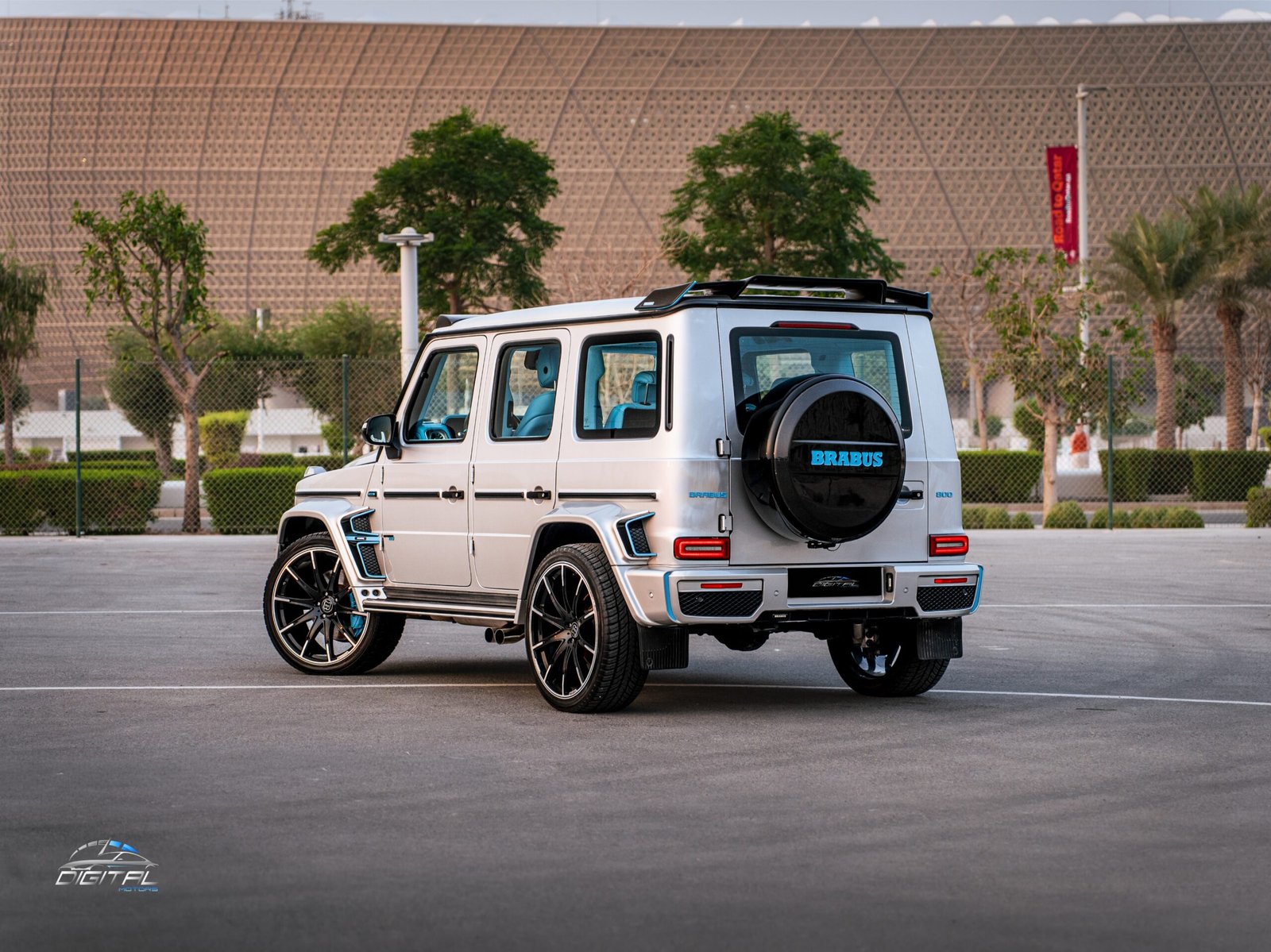 
								Mercedes-Benz G-Class 63 Brabus full									