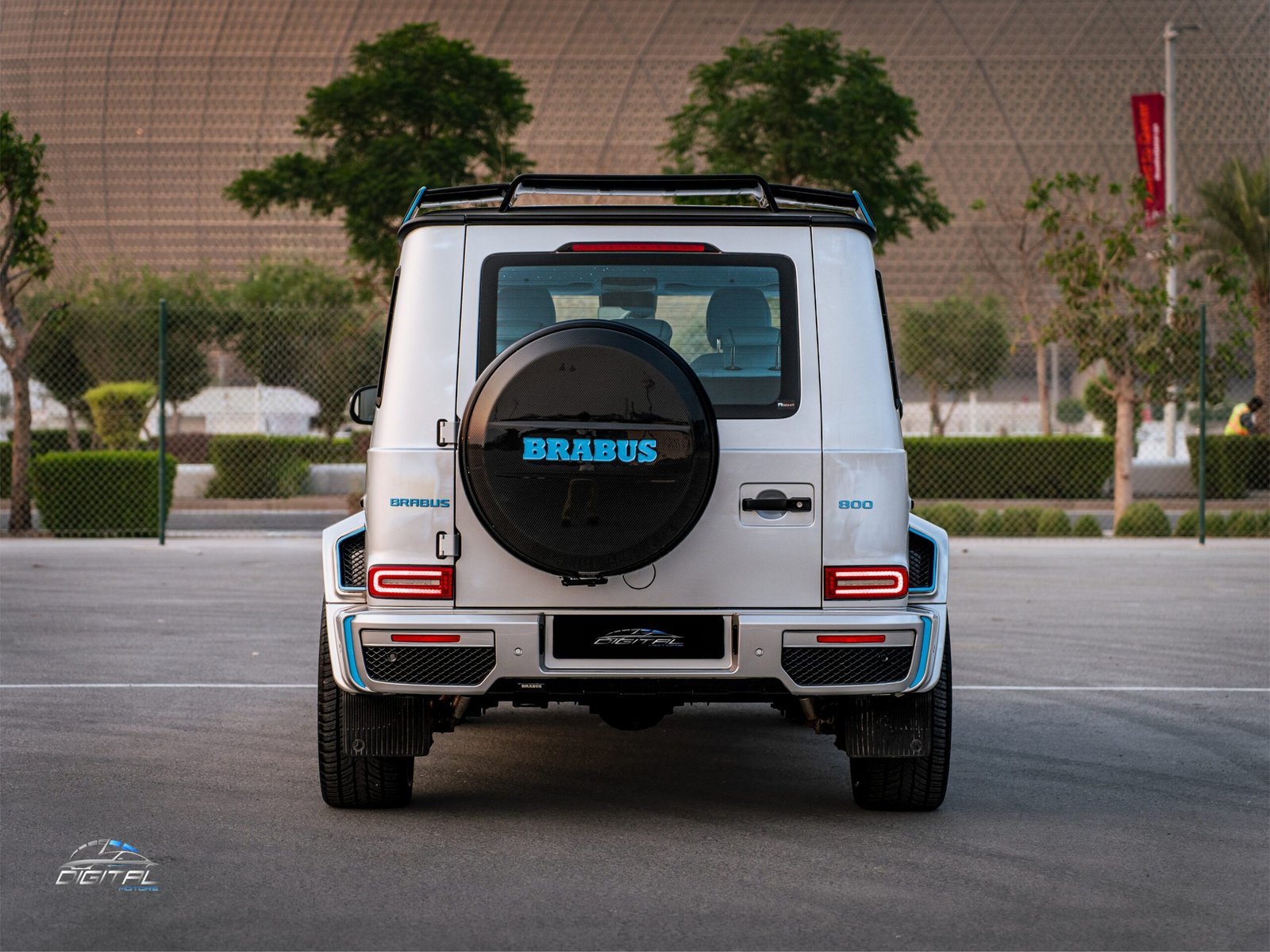 
								Mercedes-Benz G-Class 63 Brabus full									