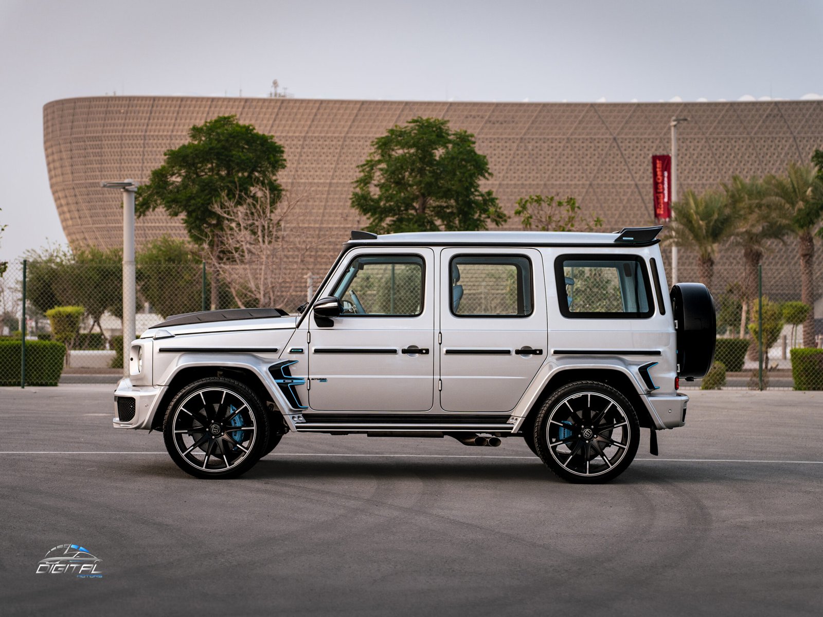 
								Mercedes-Benz G-Class 63 Brabus full									