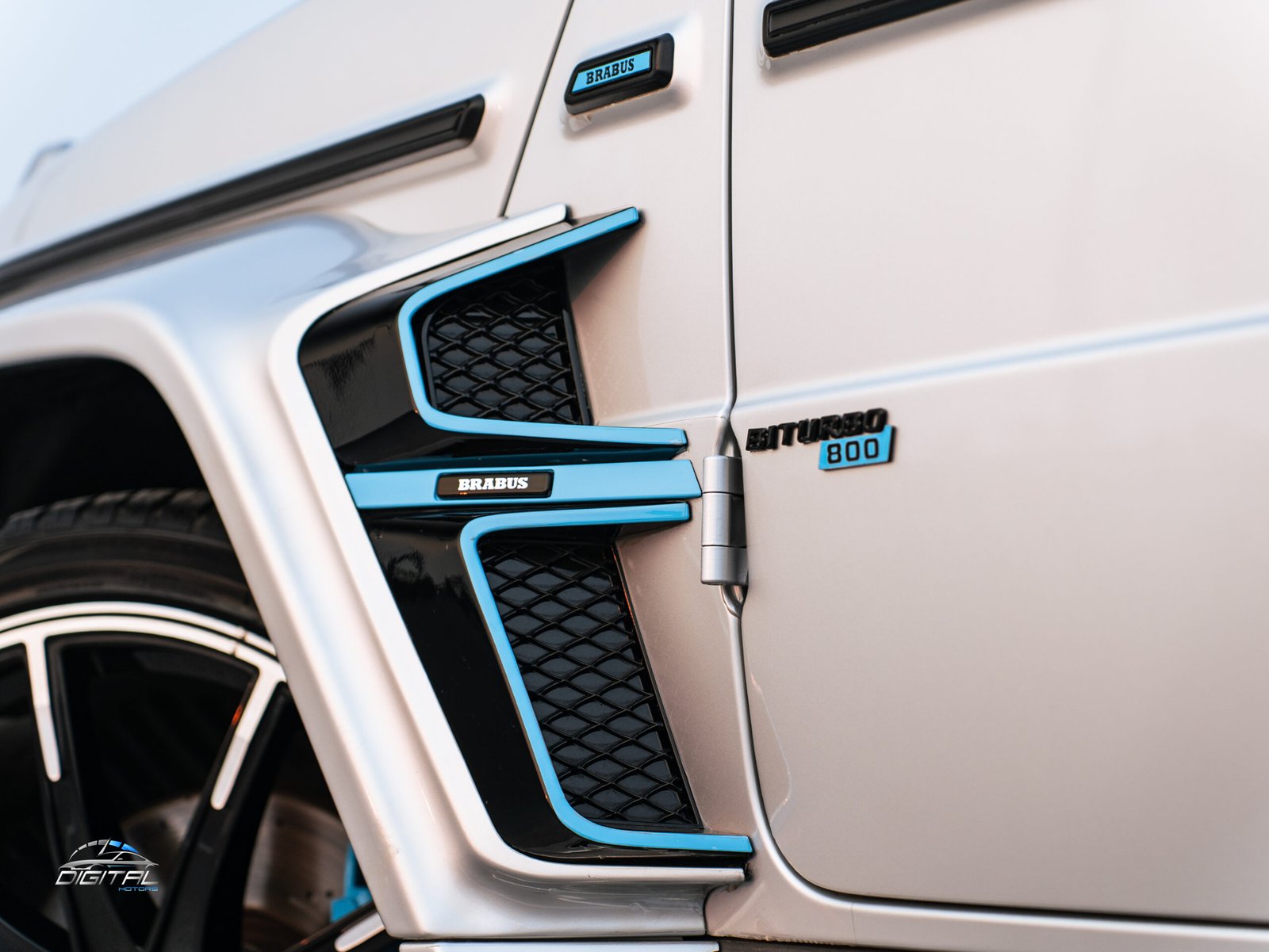 
								Mercedes-Benz G-Class 63 Brabus full									