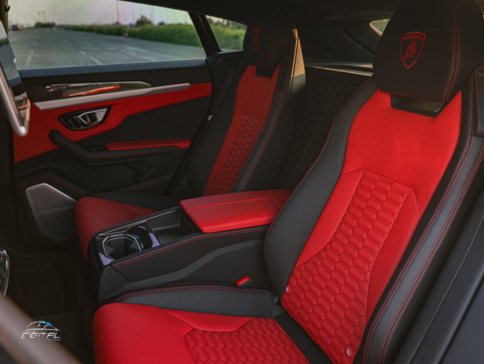 
								Lamborghini Urus full									