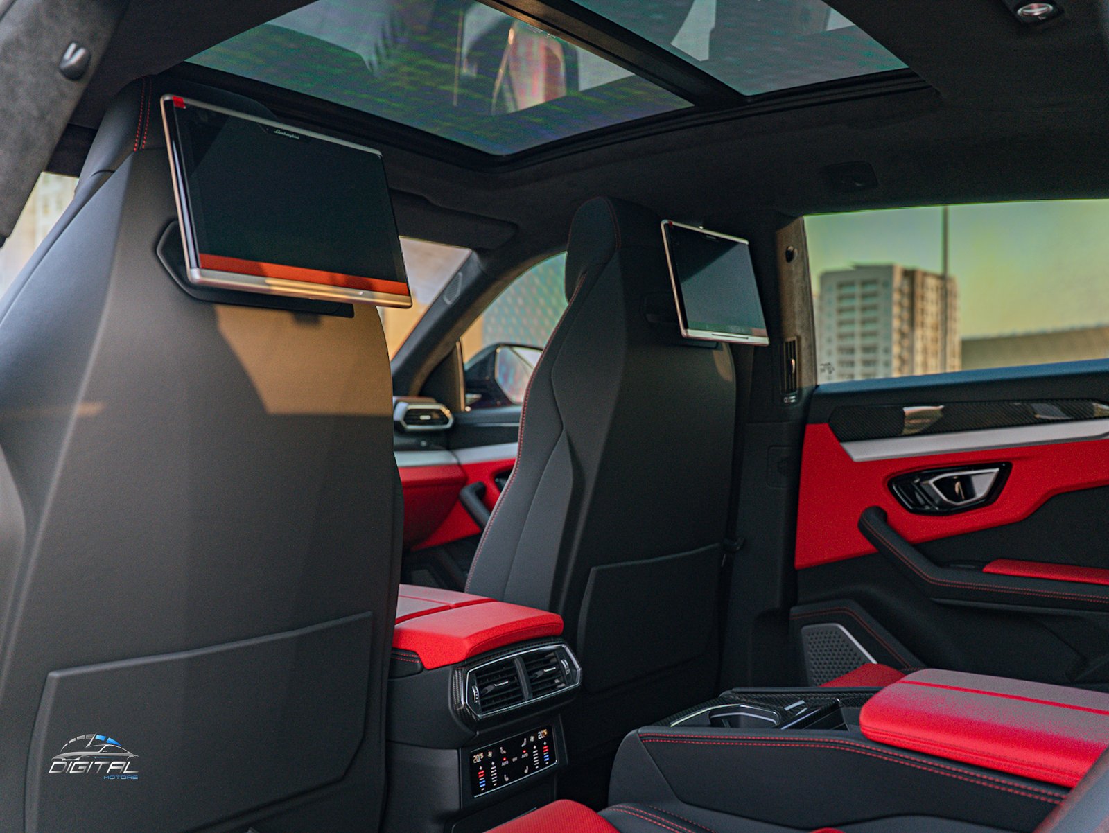 
								Lamborghini Urus full									