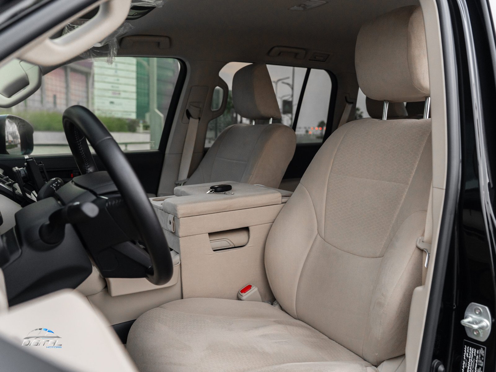 
								Toyota Land Cruiser GX 2024 full									