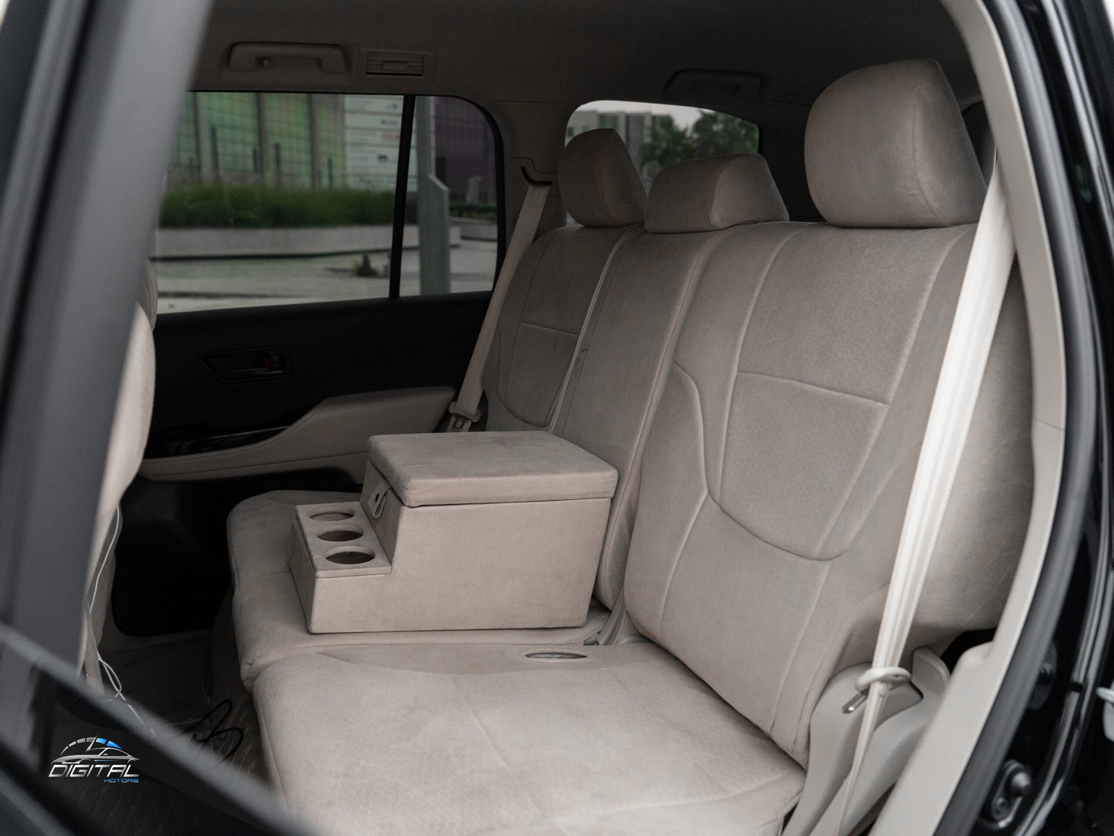 
								Toyota Land Cruiser GX 2024 full									