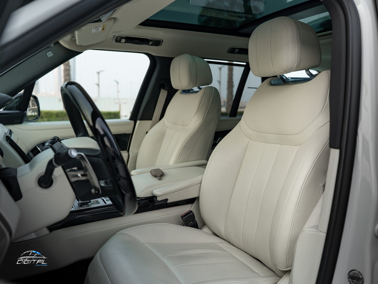 
								Range Rover Vogue HSE full									