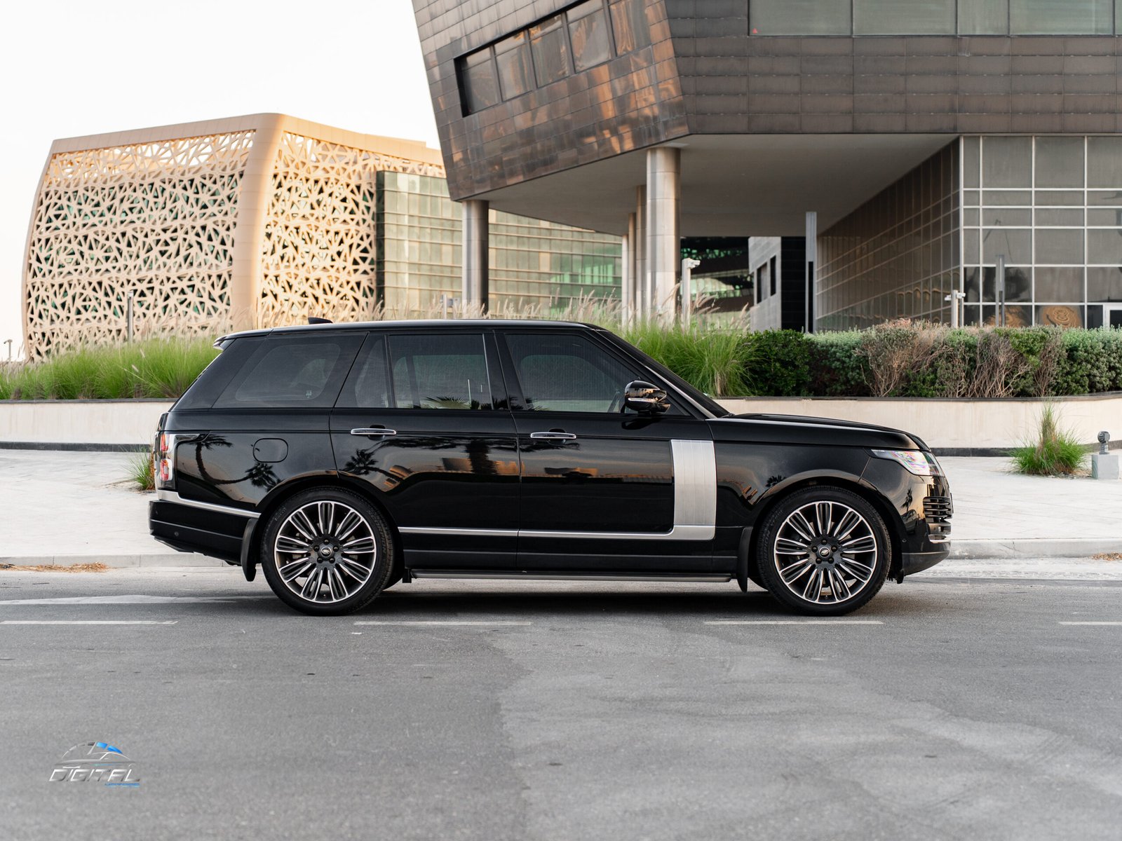 
								Range Rover Vogue SE 2020 full									