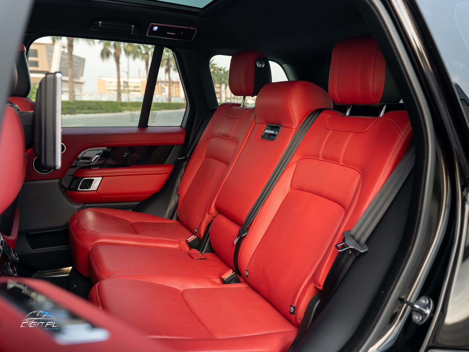 
								Range Rover Vogue SE 2020 full									