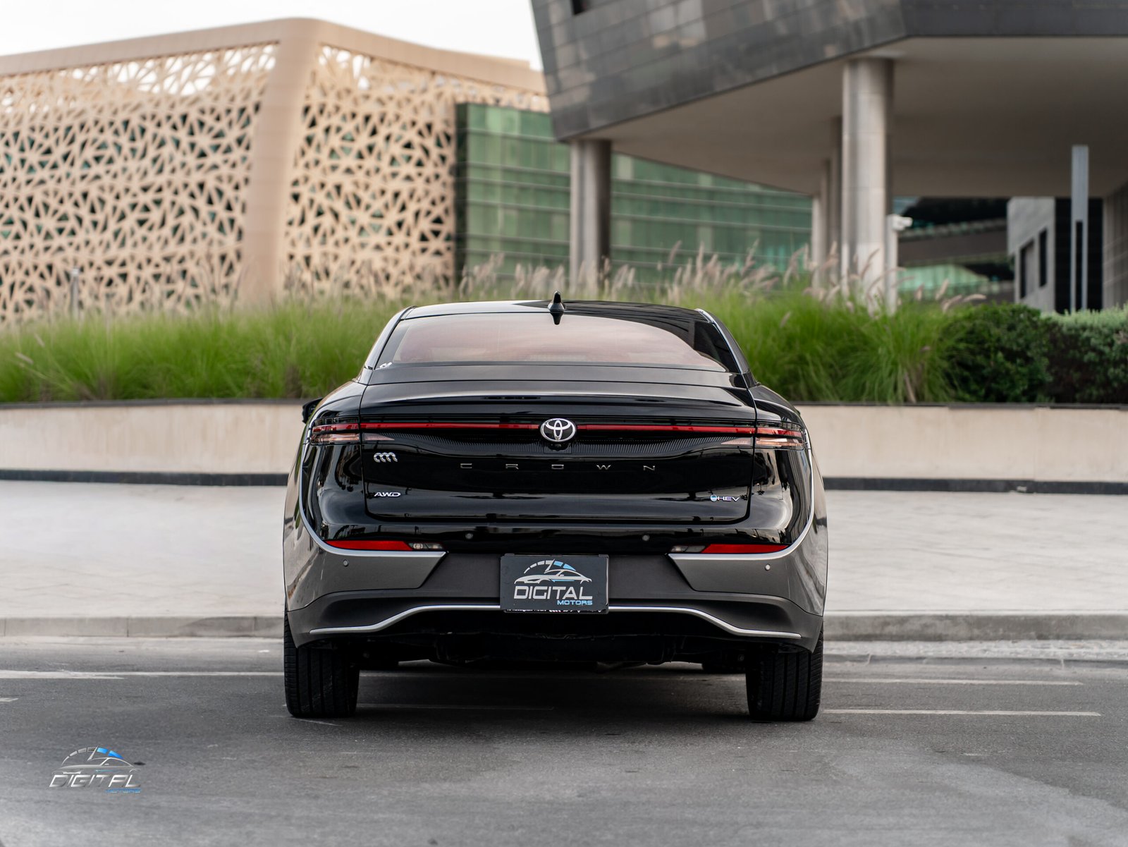 
								Toyota Crown Hybrid 2024 full									