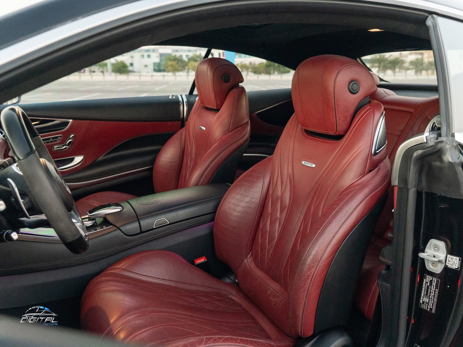 
								Mercedes Benz S63 AMG full									