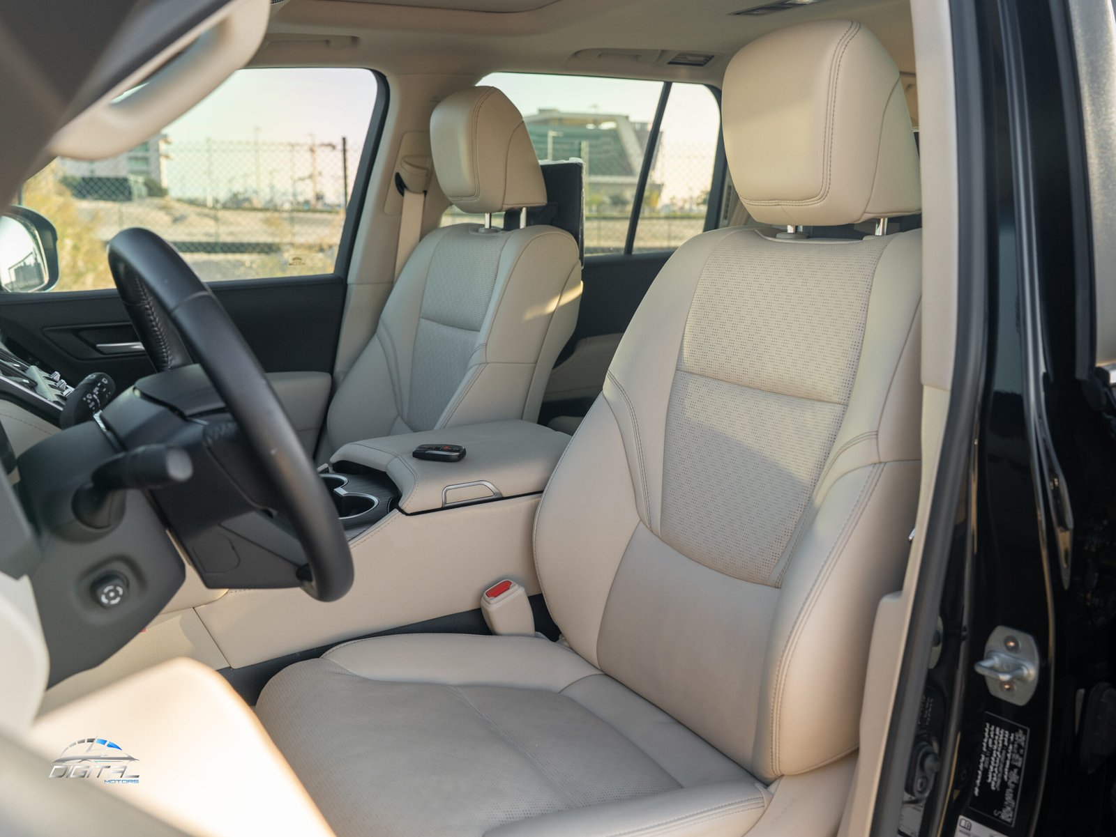 
								Toyota Land Cruiser VXR Twin Turbo full									