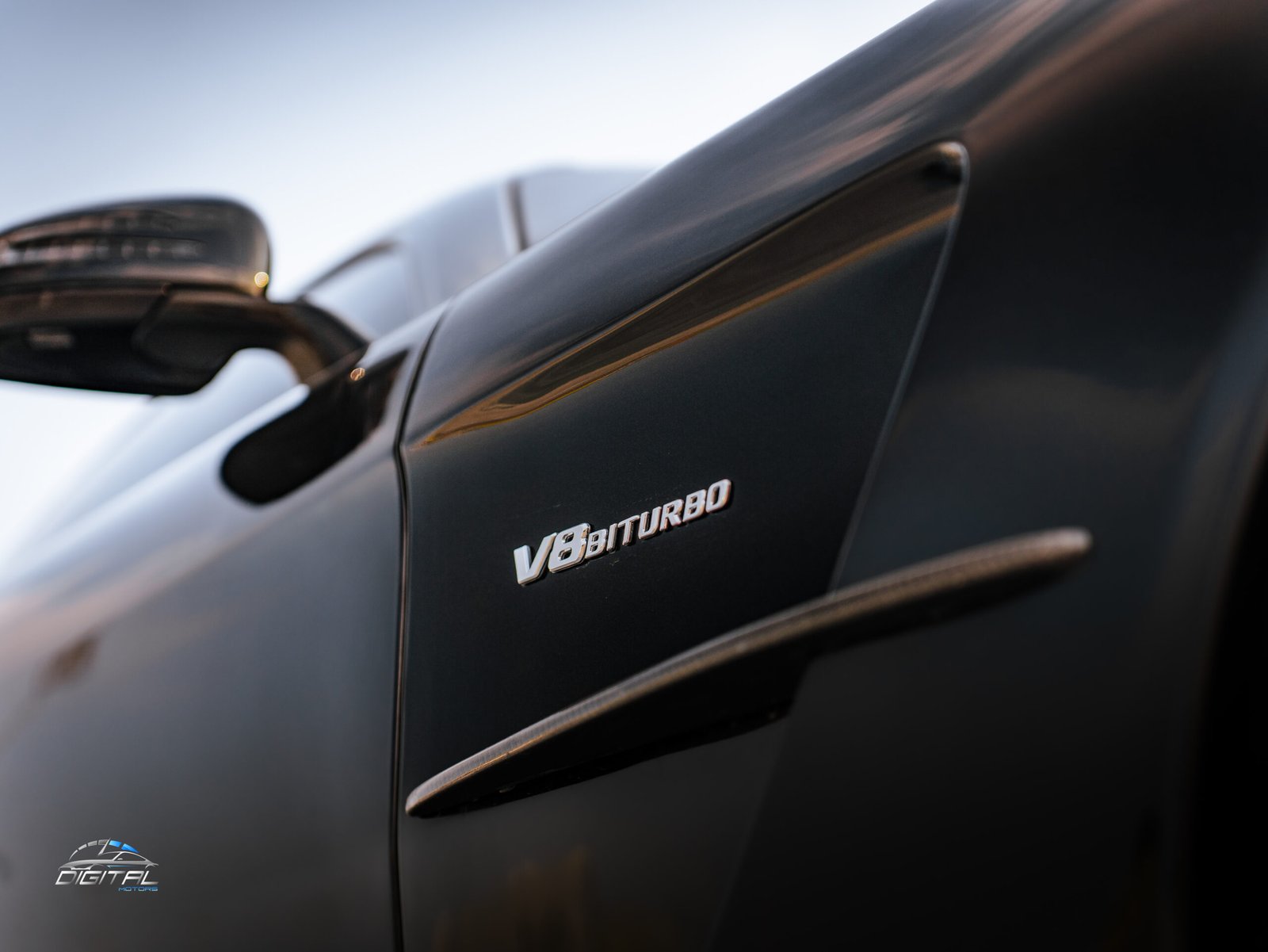 
								Mercedes Benz GT S AMG full									