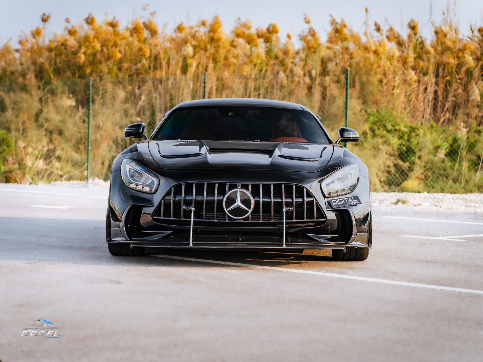 
								Mercedes Benz GT S AMG full									
