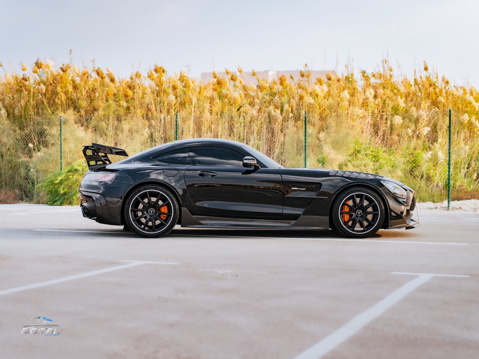 
								Mercedes Benz GT S AMG full									