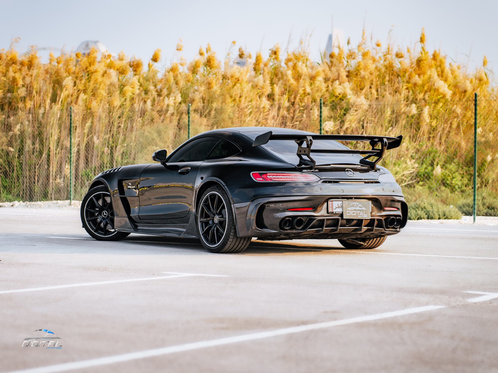 
								Mercedes Benz GT S AMG full									