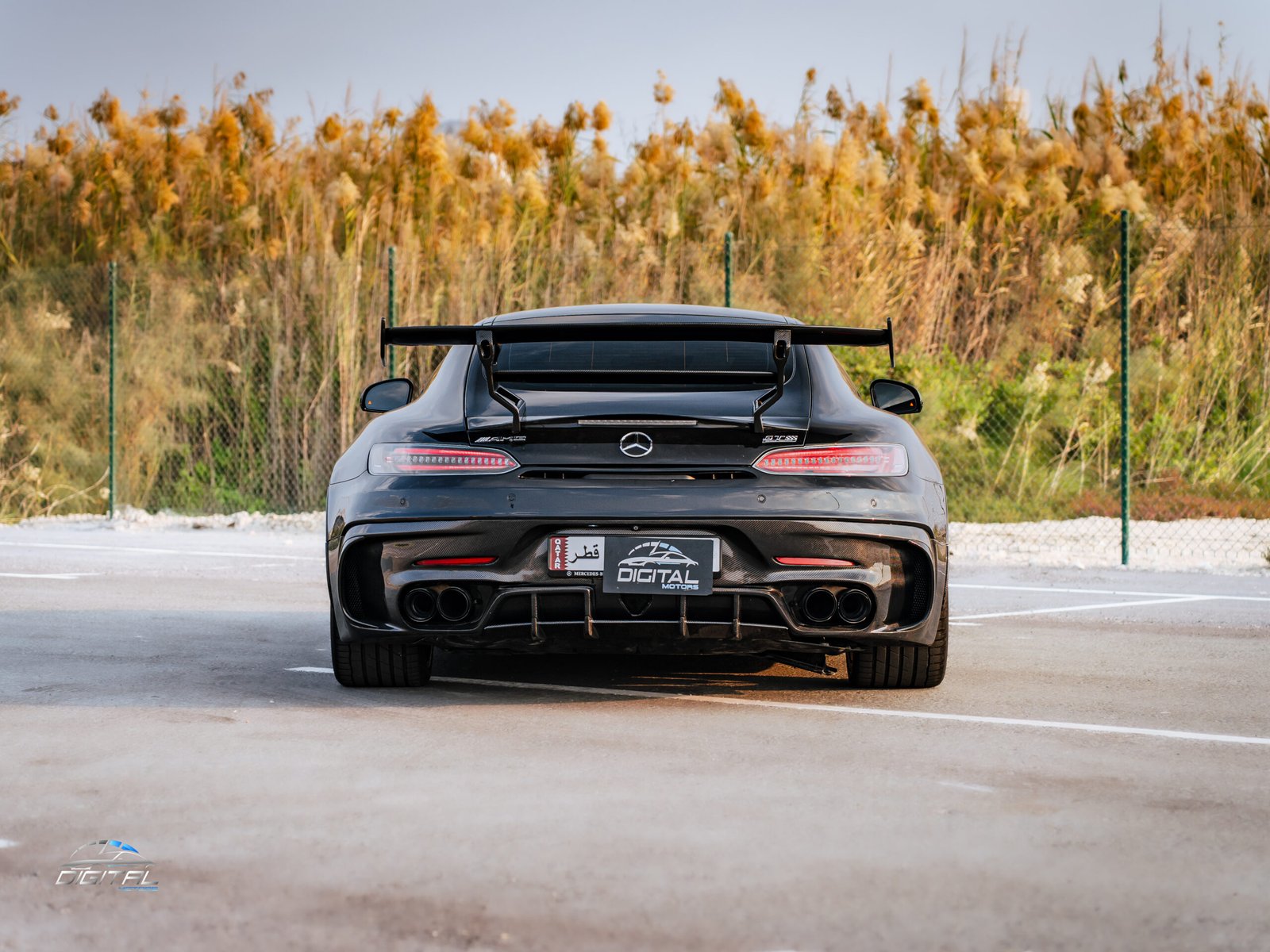 
								Mercedes Benz GT S AMG full									