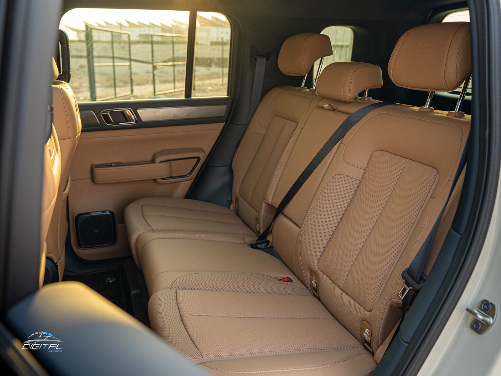 
								BYD Leopard 5 Ultra 5 full									