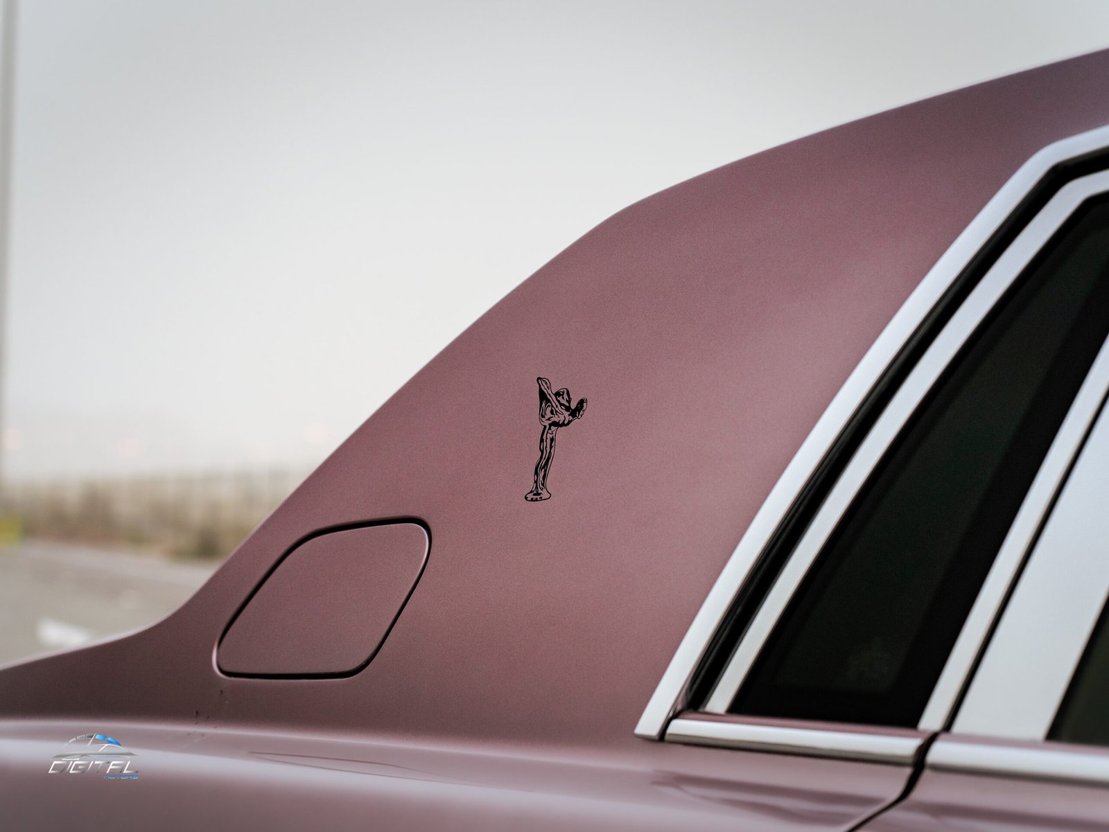 
								Rolls-Royce Phantom full									