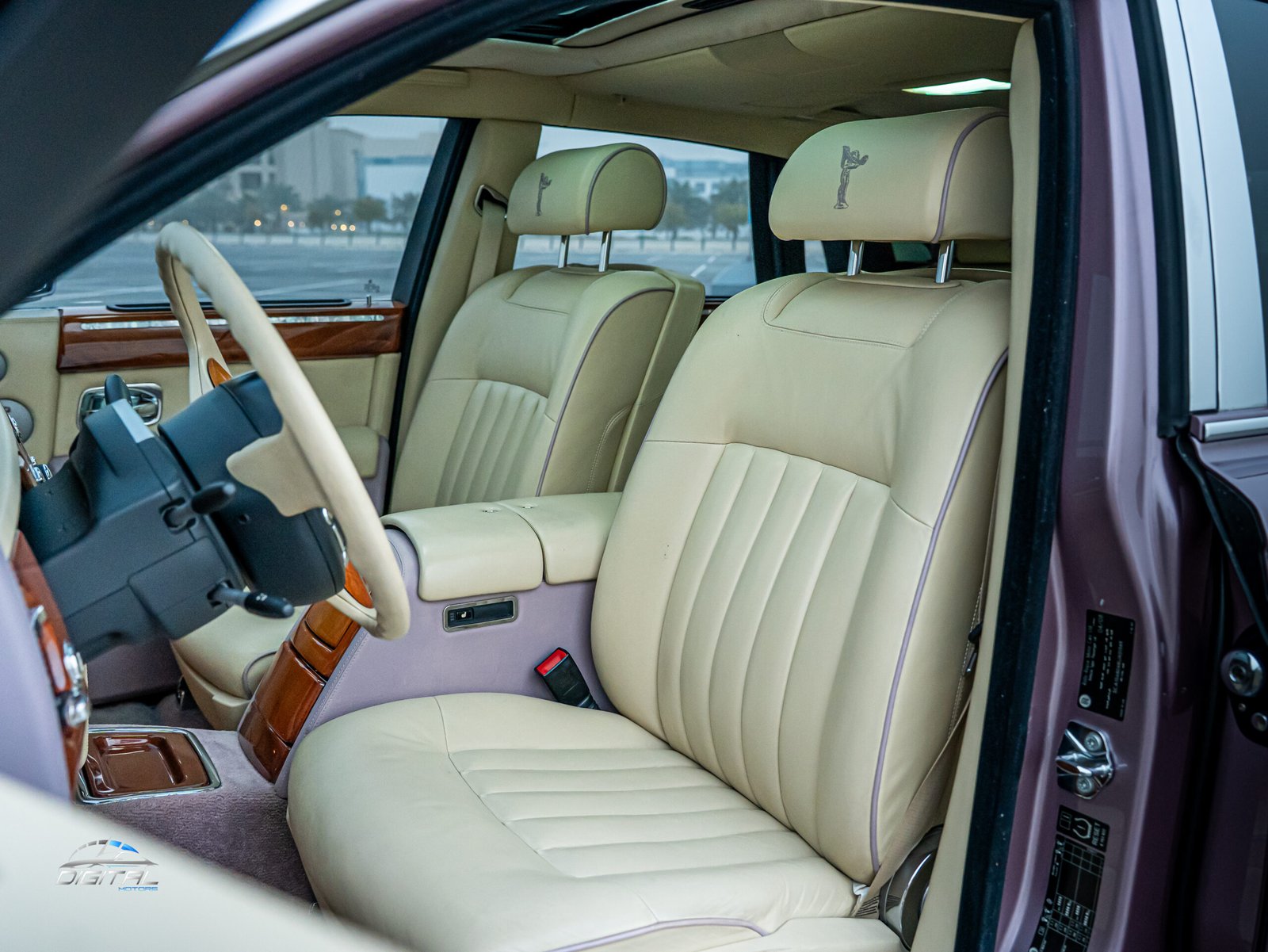 
								Rolls-Royce Phantom full									