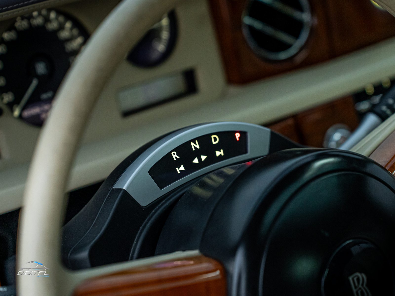 
								Rolls-Royce Phantom full									