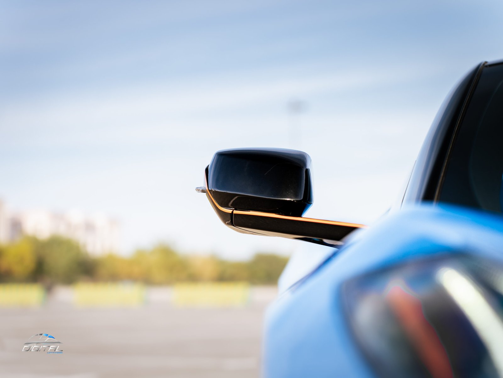 
								Chevrolet Corvette C8 Stingray full									